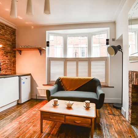The Location- 1 Free Private Parking Space - 60 Second Walk 2 Minster! York Exterior foto